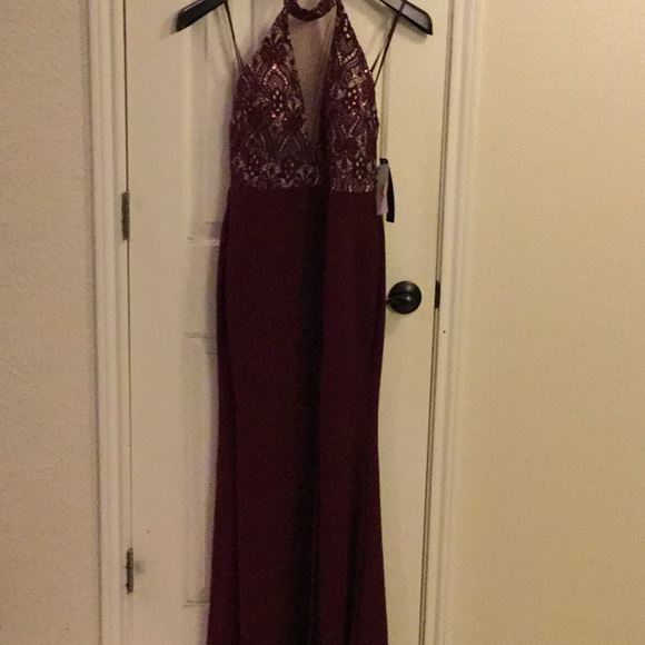 NWT burgundy formal dress size 7 from Macy’s - Picture 2 of 4